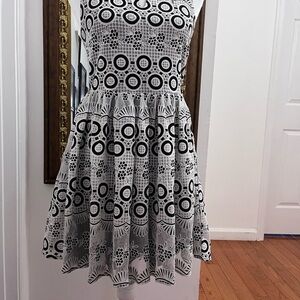 Alya Black and White Strapless Pleated Sundress